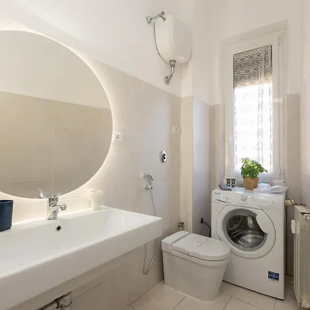 Prati View Penthouse By In 로마