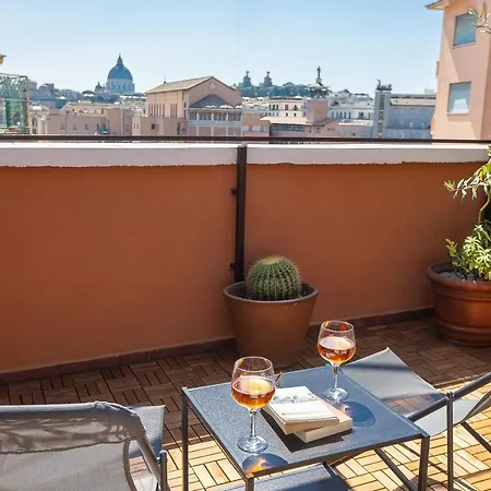 Prati View Penthouse By In 아파트 *