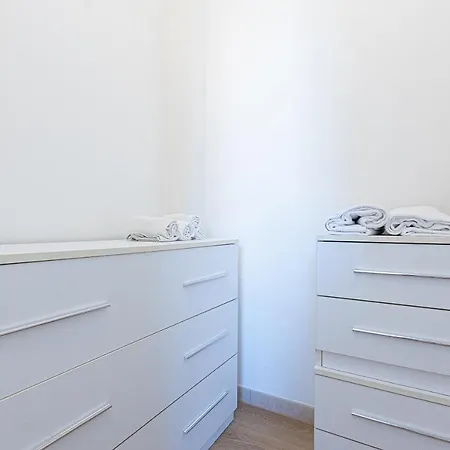 Prati View Penthouse By In 아파트